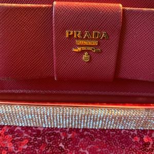 EUC Authentic Fuchsia PINK PRADA WALLET w/Leather and Gold Unbranded Chain Strap